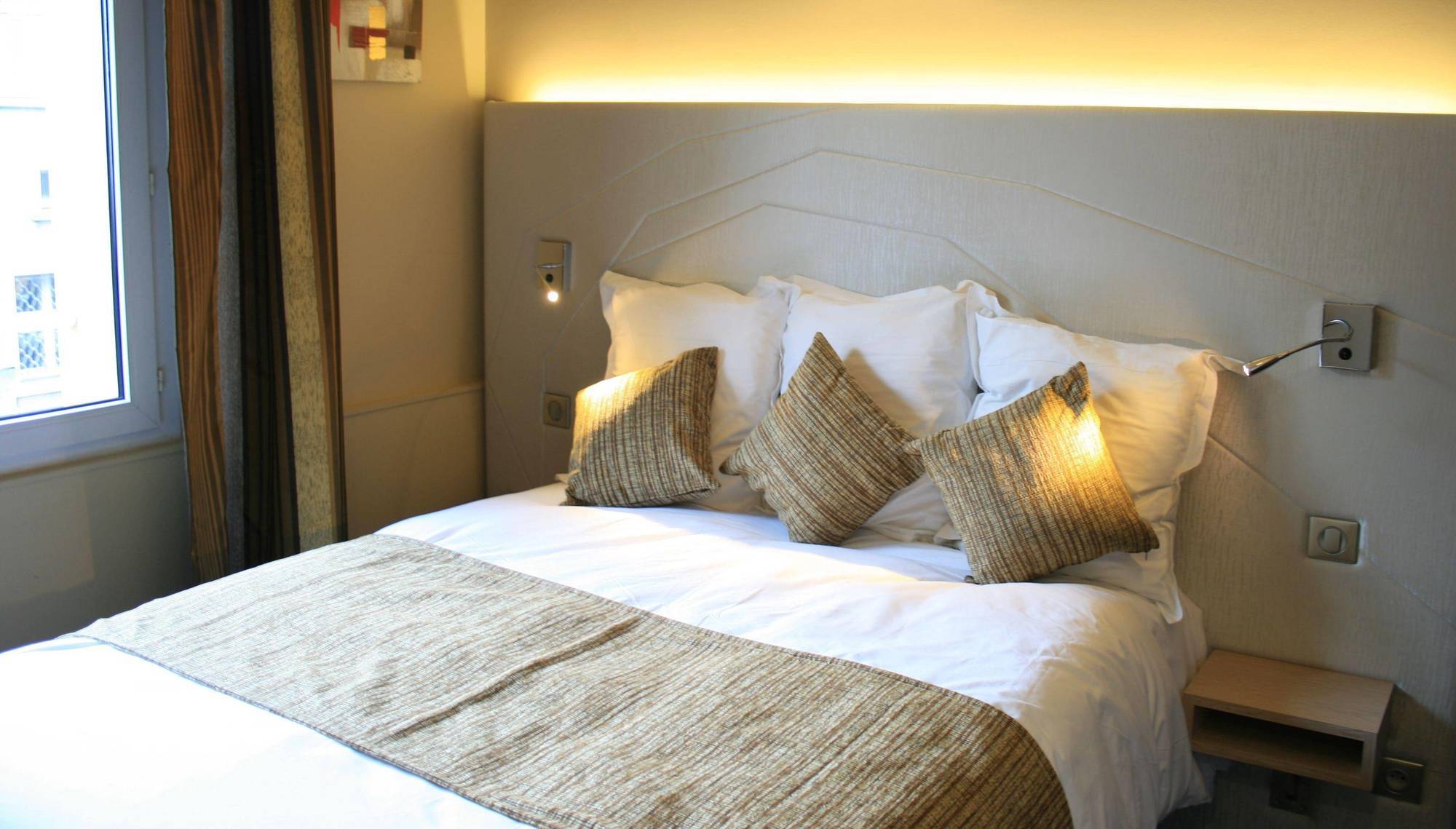 Cit'Hotel Saint-Pierre Vire  Ngoại thất bức ảnh